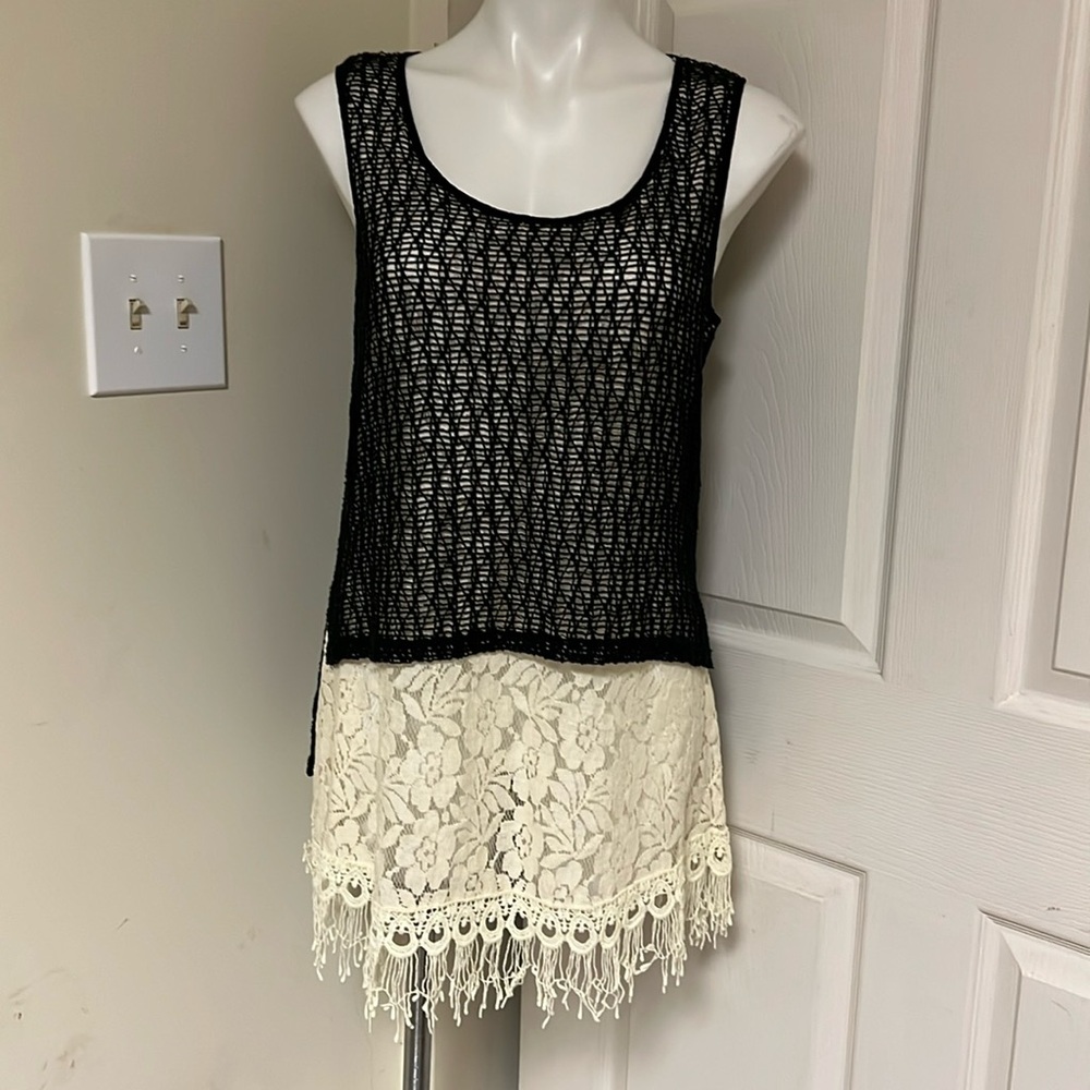 Ryu Anthropologie Black & Cream Lace Tunic Shirt Medium